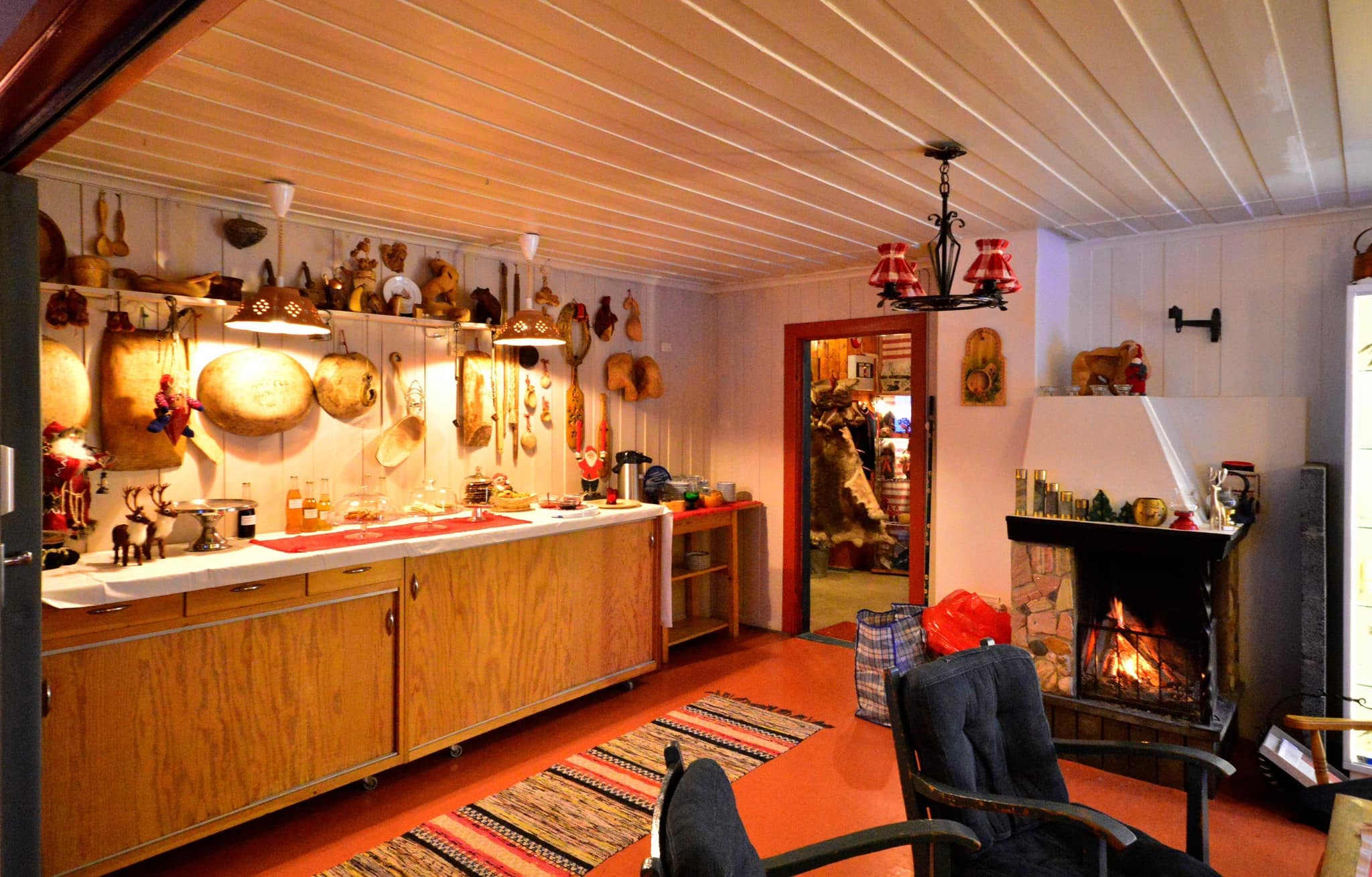 The café with the fireplace