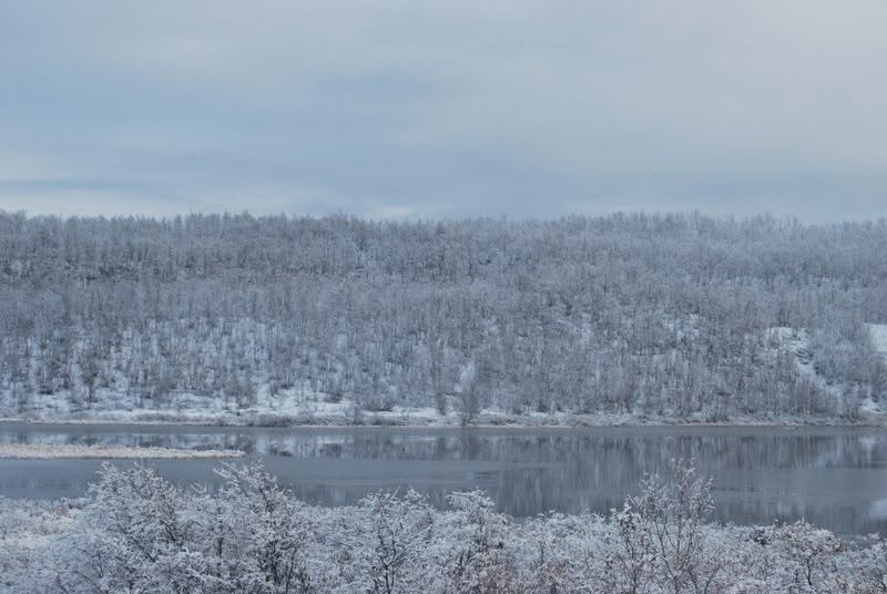 Lake Dalloluoppal with hoarfrost